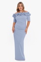 Vestido con volantes en el escote