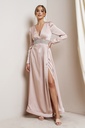 Vestido largo con cinturón de pedrería