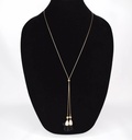 Collar con flores de tela Lariat
