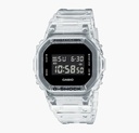 Reloj digital de resina transparente