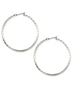 Aretes de aros texturizados