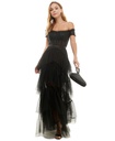 Vestido de tul escalonado y transparencias