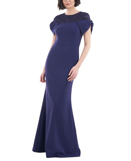 Vestido con canesú de encaje