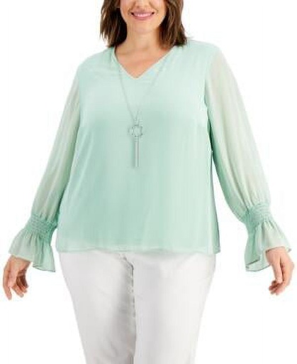 Blusa con cuello fruncido y collar