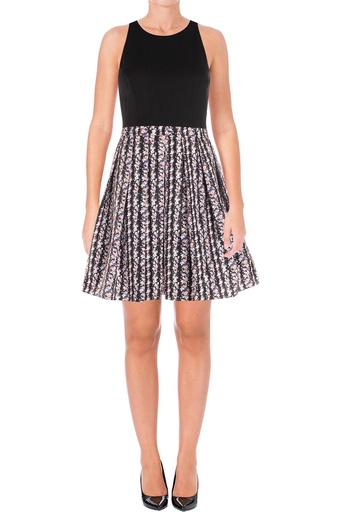 Vestido de tafetán con escote redondo