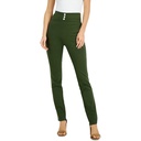 Pantalón con botones de simulación