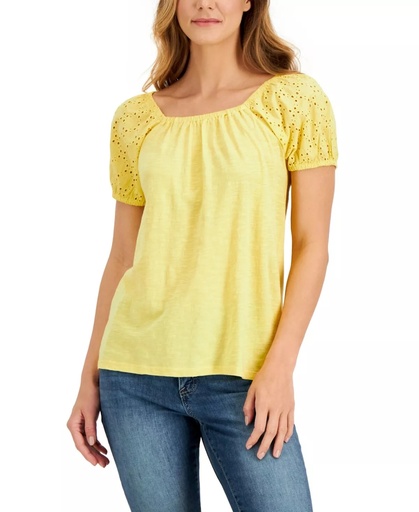 Blusa con mangas cortas de ojal