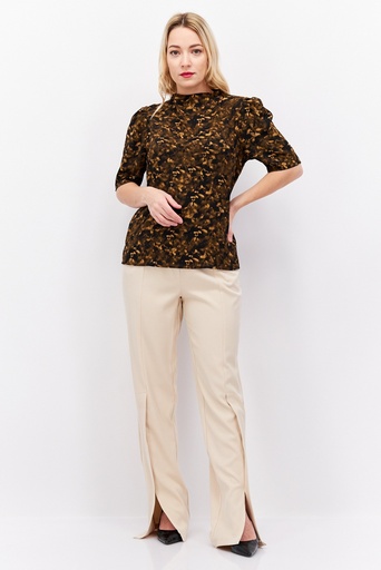 Blusa con cuello alto fluido