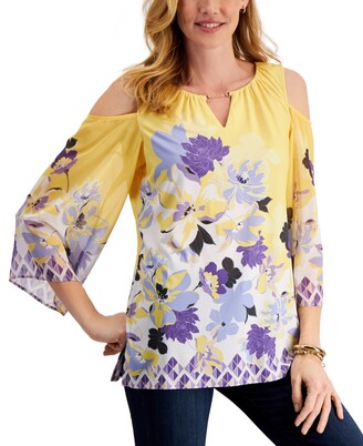 Blusa cuello redondo escote en hombro