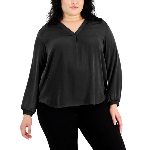 Blusa satinada con dobladillo alto-bajo.