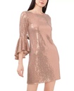 Vestido brillante con mangas acampanadas