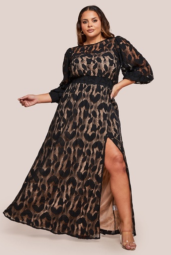 Vestido de encaje de manga larga
