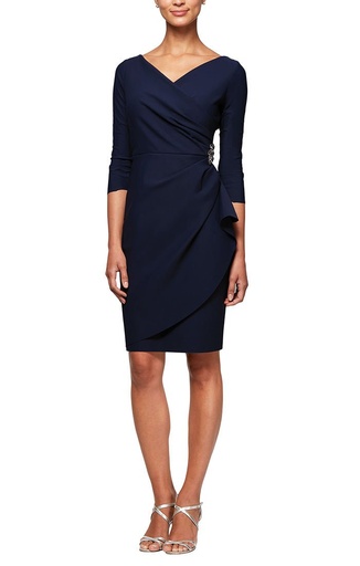 Vestido drapeado con cascada