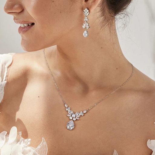 [2170045] Juego de collar con aretes florales