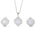 Juego de collar con aretes de trébol