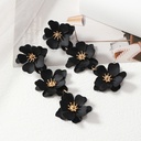 Aretes largos florales