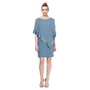Vestido formal con capa asimetrica