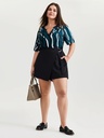 Blusa con estampado abstracto
