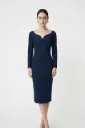 Vestido con escote barco 