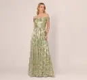 Vestido con estampado metálico 